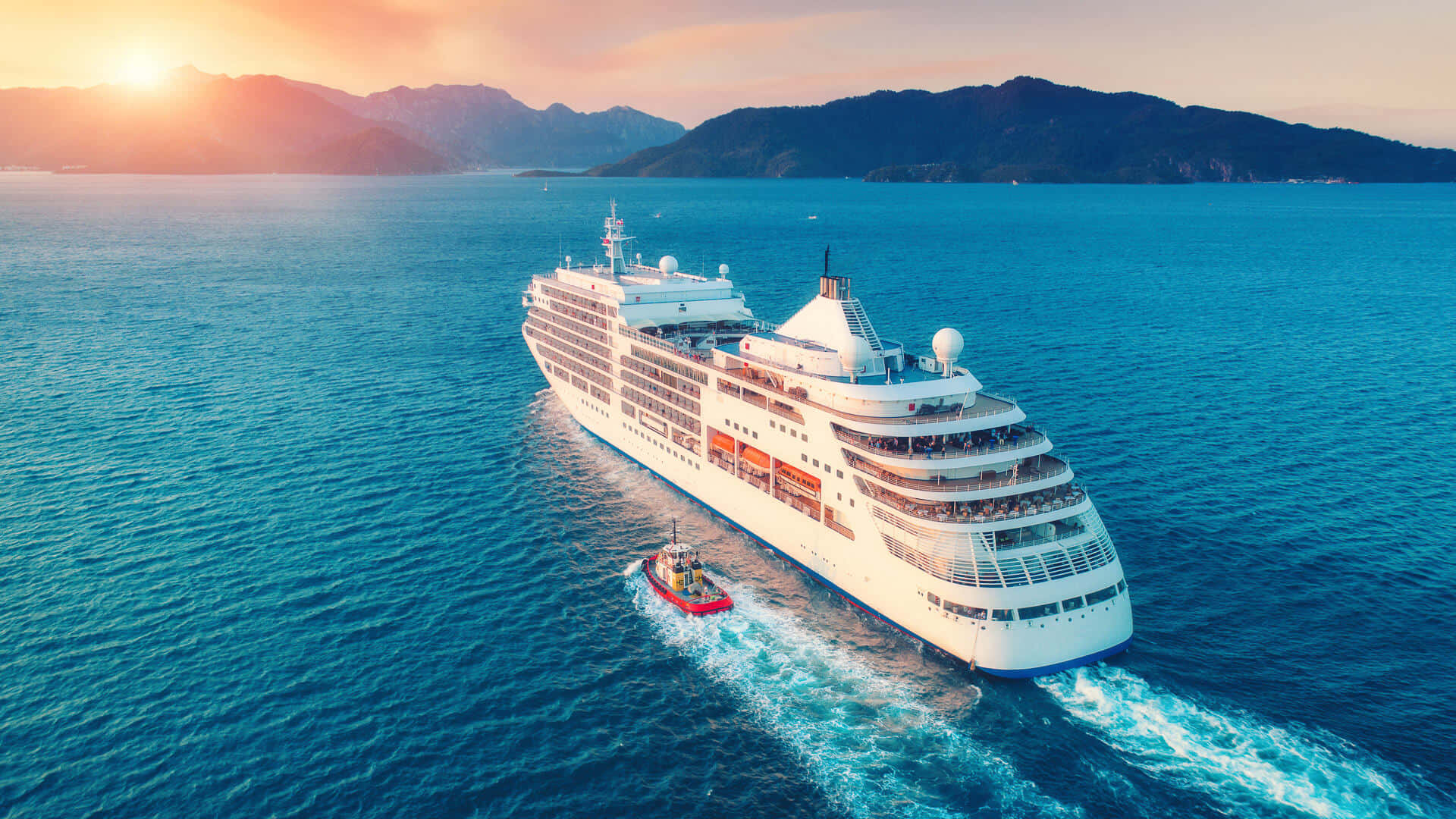 Cruise Ship